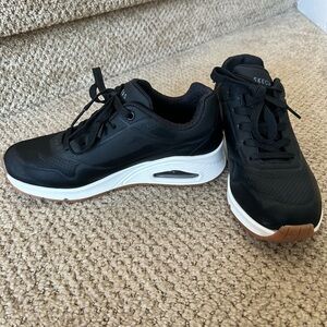 Skechers Stand on Air size 6 black